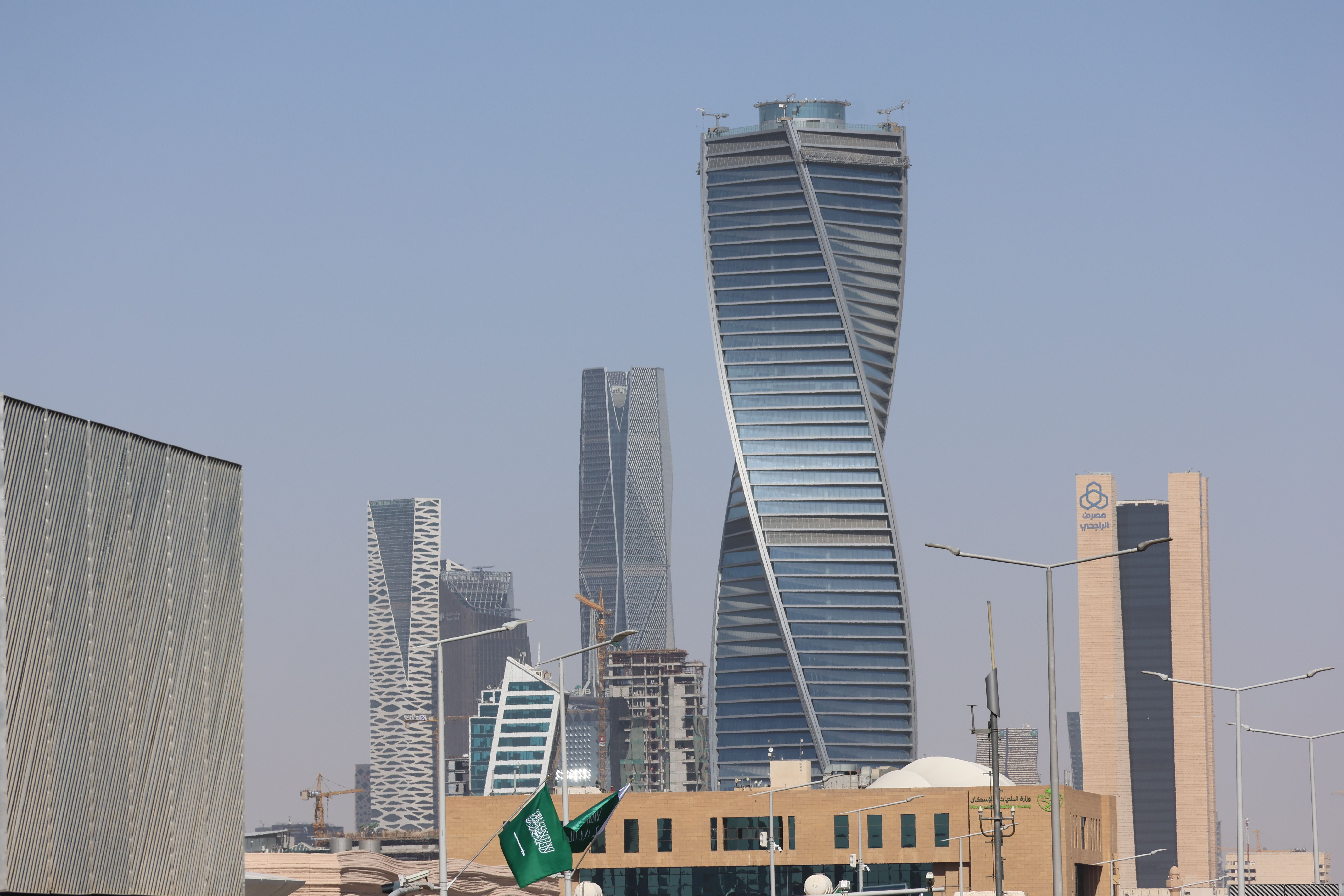Saudi Arabian Food Guide: What to Eat — Plan Your Trip With a Saudi Arabia Visa 